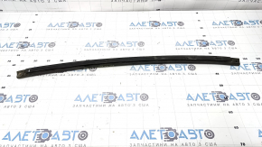 Mitsubishi Outlander 22-26 Type 2 Front Central Hood Seal