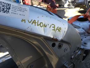 Front right quarter panel for Toyota Avalon 13-18, silver, on the body