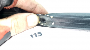 Mitsubishi Outlander 22-26 front right door seal is torn