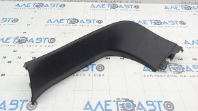 Right tailgate trim for Mitsubishi Outlander 22-26 black, broken fastener, crack in fastener