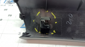 Right tailgate trim for Mitsubishi Outlander 22-26 black, broken fastener, crack in fastener