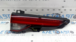 Mitsubishi Outlander 22-26 left inner tailgate light scratched