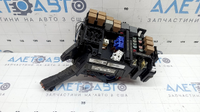 Kia Niro 17-22 HEV underhood fuse box without wiring