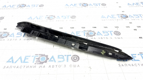 Right rear fender lining bracket for Mitsubishi Outlander 22-26, glossy black, scratched