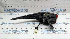 Mitsubishi Outlander 22-26 right outer fender light