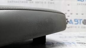 Mitsubishi Outlander 22-26 armrest, gray leather, scratched, needs dry cleaning, broken fasteners