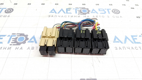 Mitsubishi Outlander 22-26 2.5 liter black and beige underhood relay box, without wiring