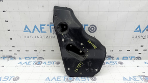 Mitsubishi Outlander 22-26 rear right underbody protection is dented and torn
