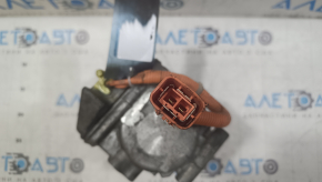 Toyota Prius 30 10-15 air conditioning compressor not holding pressure, for parts