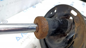 Rusty front left shock absorber for Lexus RX450h 13-15