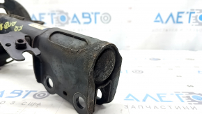 Rusty front right shock absorber for Lexus RX450h 13-15