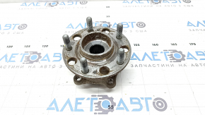 Front hub left Hyundai Santa FE 19-23 AWD