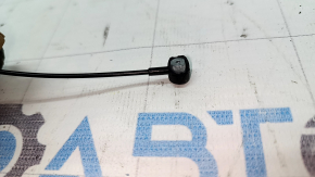 The rear left door lock of a Land Rover Range Rover Velar 18-26 with cables, the cable cover is cracked