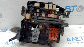 Hyundai Santa FE 21-23 underhood fuse box without wiring