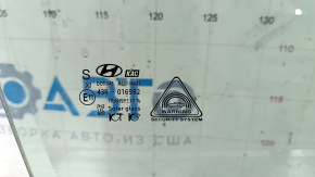 Front right door glass for Hyundai Santa FE 19-23 triplex