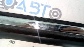 Rear right glass seal with molding for Hyundai Santa FE 21-23, chrome, worn