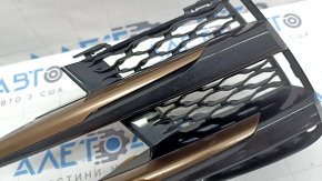 Left front bumper grille for Land Rover Range Rover Velar 18-23, gloss black with beige moldings, chips, worn