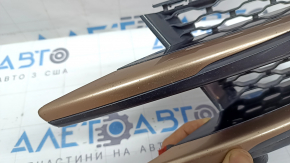 Left front bumper grille for Land Rover Range Rover Velar 18-23, gloss black with beige moldings, chips, worn