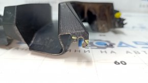 Right brake cooling duct for Land Rover Range Rover Velar 18-23 R-Dynamic, HST, cracks, missing fragment, broken mount