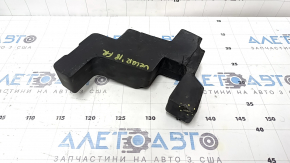 Land Rover Range Rover Velar 18-23 right inner fender seal tear