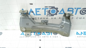 Front fender bracket, upper left, Porsche Cayenne 19-23