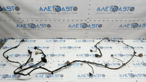 Audi Q5 80A 18-20 rear bumper wiring for parking sensors, foot-operated tailgate sensor, and BSM, the connector housing is cracked.