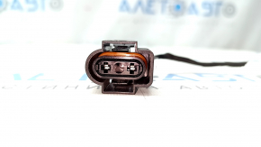 A chip for the Porsche Cayenne 19-26 washer fluid reservoir level sensor.