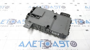 The fuse box under the dashboard of the Honda Accord 18-20 hybrid is broken.