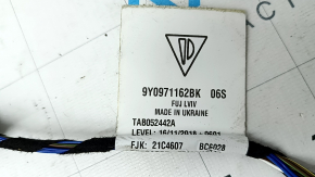 Wiring for the front right door of a 19-26 Porsche Cayenne for keyless entry and a camera