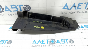 Left hood-wing seal for Porsche Cayenne 19-26, broken mount