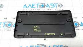 The platform under the number of the trunk door of the Porsche Cayenne 19-23 is missing the insert, scratches