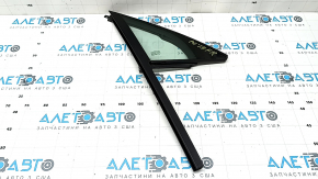 Front right triangle door glass for a Porsche Cayenne 19-26