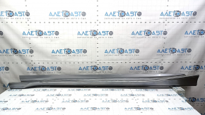 Left side sill for Honda Accord 18-22 with chrome, silver, scratches, chips