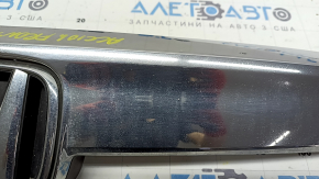 Upper center grille molding for Honda Accord 18-20 light chrome, with mounting and emblem, chips