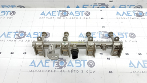 Land Rover Range Rover Velar 18-26 2.0T Fuel Rail with Sensor