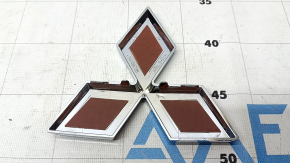 Mitsubishi Outlander 2022-2026 grille emblem