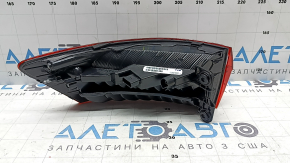 Volkswagen Jetta 20-26 right outer fender light