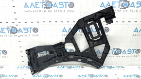 Rear bumper mount, lower left, Porsche Cayenne 19-23, crack in mount