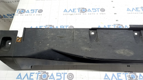 Right threshold Nissan Rogue 17-20 structure, dented, worn