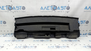 Lower radiator deflector for Nissan Rogue 17-20 without louvers