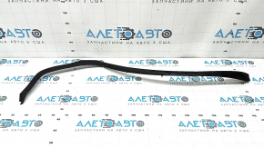 Rear left side door seal for Porsche Cayenne 19-26
