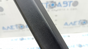 Front left door sill trim for Porsche Cayenne 19-26: structure, scratches, broken fasteners
