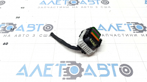 Green plug for the Porsche Cayenne 19-23 3.0T engine computer ECU.