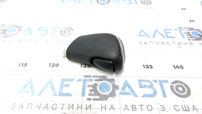 Nissan Rogue 17-20 black gear knob, scratched