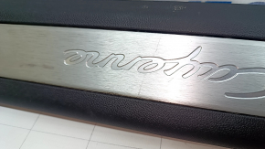 Right door sill trim for Porsche Cayenne 19-26, black, with Cayenne inserts, scratches