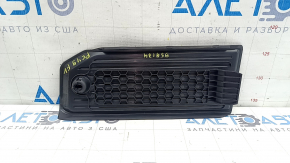 Porsche Cayenne 19-26 black footrest with cap, worn