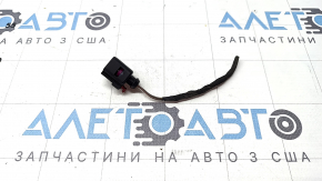 A chip for the air conditioning radiator pressure sensor of the Porsche Cayenne 19-26