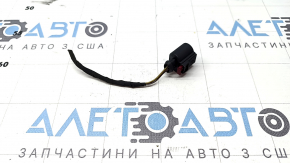 A chip for the air conditioning radiator pressure sensor of the Porsche Cayenne 19-26