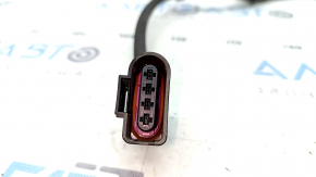 The chip for the rear right ABS sensor of a 19-26 Porsche Cayenne.
