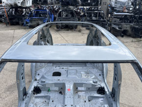 Metal roof for Porsche Cayenne 19-26 with panoramic windows and roof rails, on the body